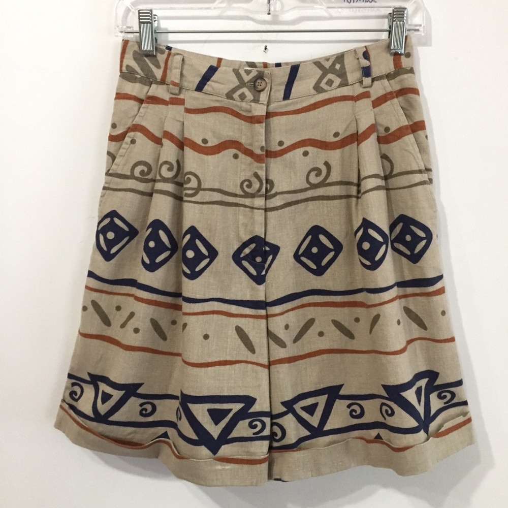 Vintage high waisted pleated shorts